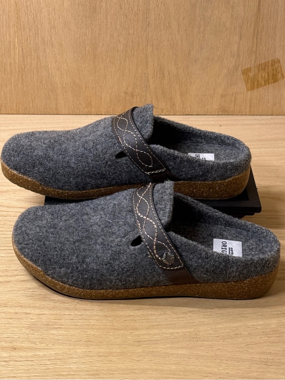 Earth Origins Jaylen Clog Shoes Gray 7